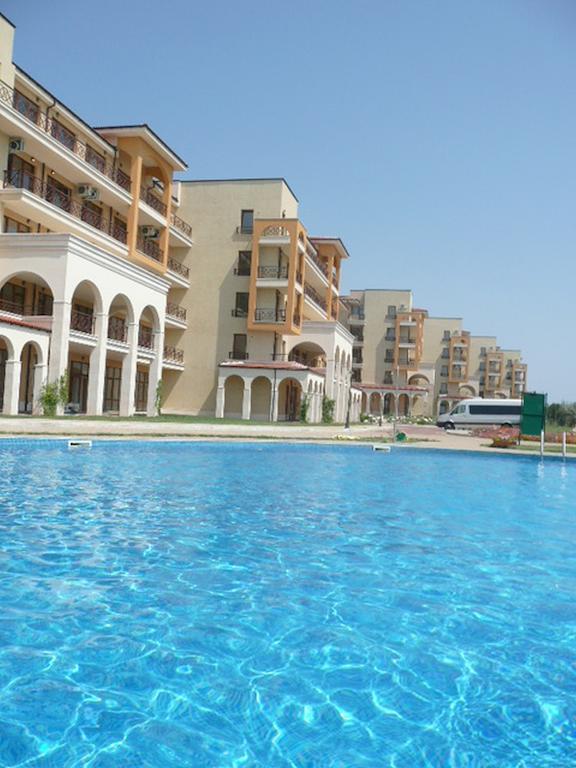 Golf Apartments Балчик Экстерьер фото